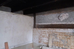 wat zou er achter de muur zitten