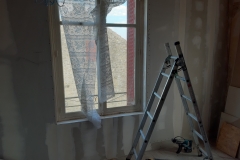 en door in de woonkamer