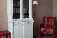 de andere kast staat nu in de woonkamer